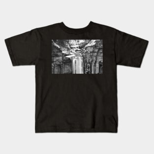 Taughannock Falls Trumansburg NY Winter Snow Top of the Falls Kids T-Shirt